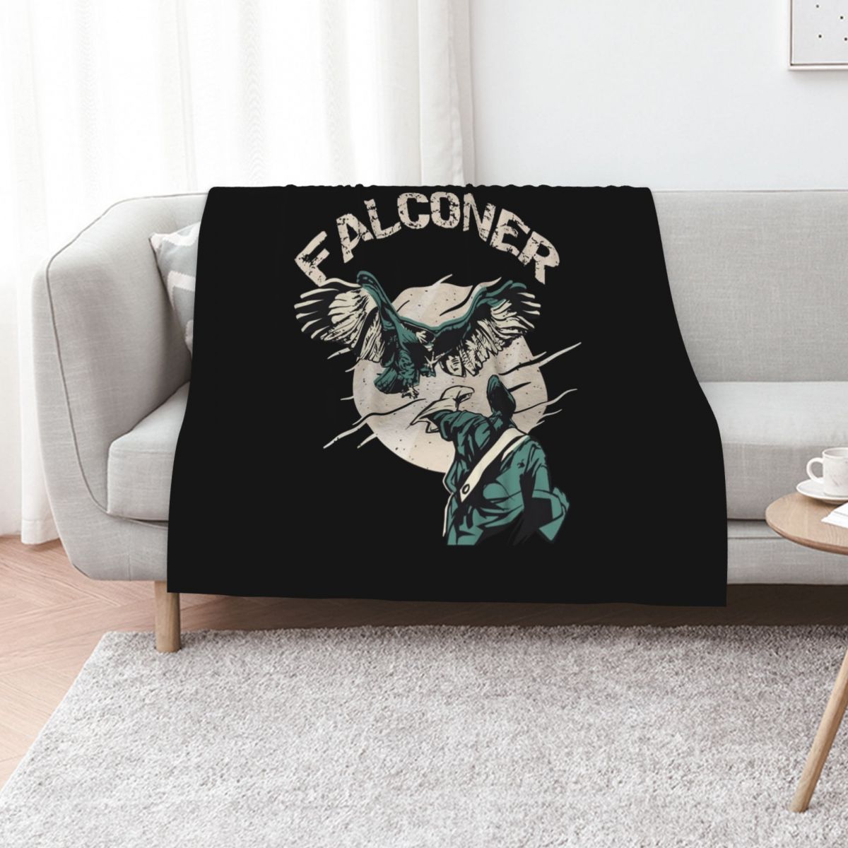 Home Decor Png - طائر الصقارة يهبط على ذراع صياد