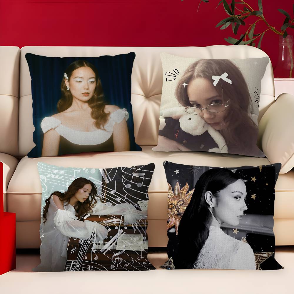 Home Decor Png - Singer L-Laufey.png وسائد ديكورية منزلية مزينة